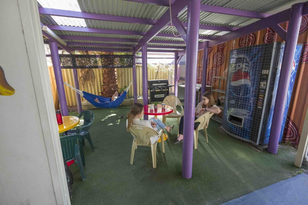 Dolphin Retreat Bunbury Yha Hostel Kültér fotó